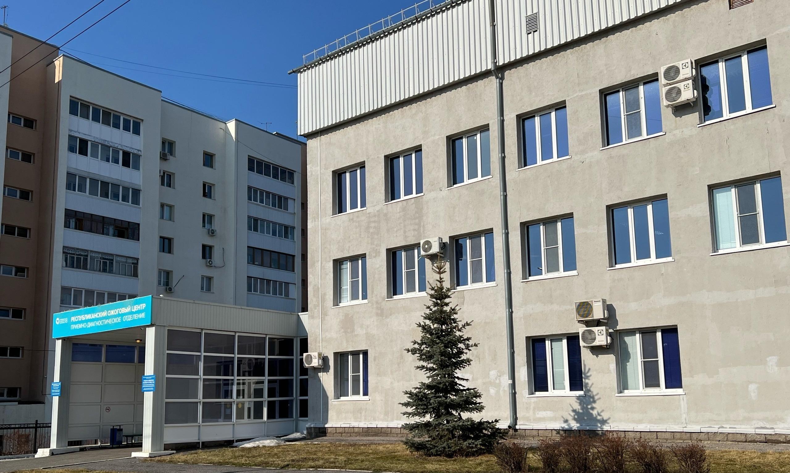 Второго пострадавшего при взрыве на заводе в Салавате перевели в ожоговый центр