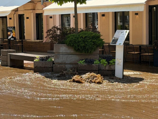 Ростов оказался в воде из-за прорывов | Источник: Евгений Вдовин / 161.RU