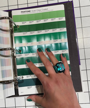 Green Summer: сочно-зеленое кольцо Swarovski из цельного кристалла