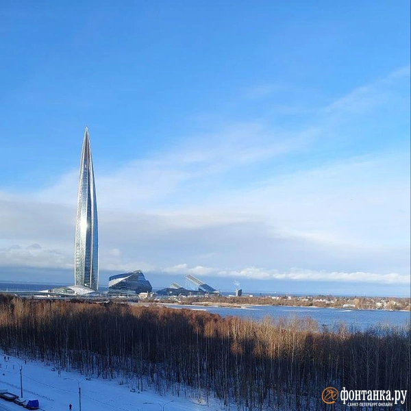 «Неожиданный погодный сюрприз». Вид из окна удивил петербуржцев | Источник: читательница Анна