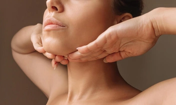 Для четкого овала: 5 работающих методик против гравитационного птоза