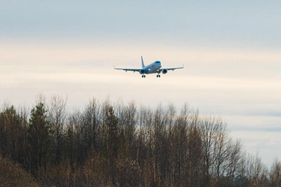 Лайнер Utair вернулся в аэропорт Сургута после взлета