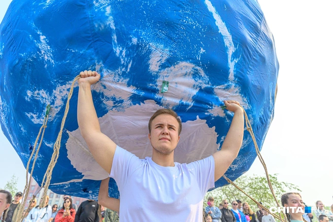 Атлант расправил плечи, но завалился уже на втором вопросе нашего теста | Источник: Олег Фёдоров / CHITA.RU