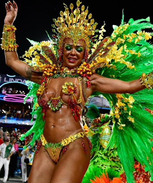 Самые горячие и (по)потрясные участницы бразильского карнавала — 2023. Очень много фото