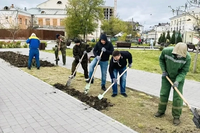 В Астрахани более 1300 человек приняли участие в субботнике