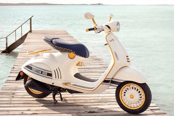 Скутер haute couture: коллаборация Vespa и Dior