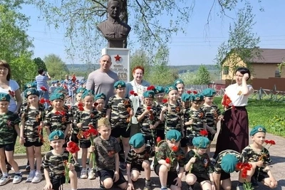 Александр Козлов принял участие в митинге в честь Победы