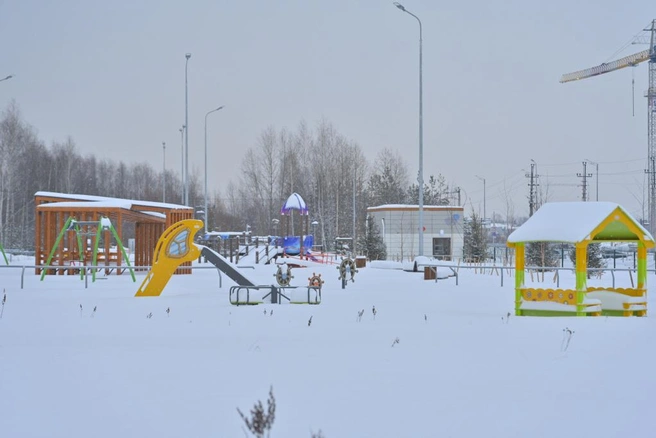 Детские площадки построили прямо у центра | Источник: Сайт губернатора и Правительства Пермского края / permkrai.ru