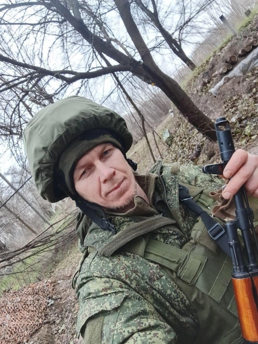 Мужчина отправился в зону СВО добровольцем | Источник: Евгений Кругов