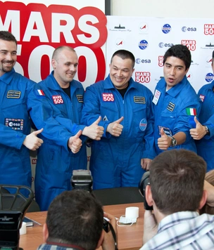 9 советов от участников программы Mars 500. Они провели в изоляции 520 дней