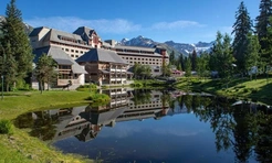 Как выглядит отель Alyeska Resort, в котором могут встретиться Путин и Трамп
