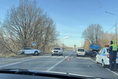 В Кстове умерший за рулём водитель врезался в три авто