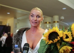 Анастасия Волочкова подала в суд на Большой театр: «За все годы работы не получила ни копейки денег»