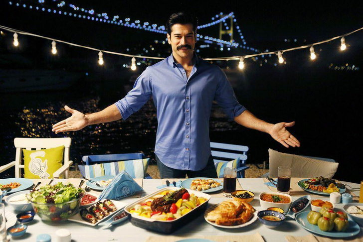 Ужин для Бурака Озчивита: как приготовить адана-кебаб по-турецки