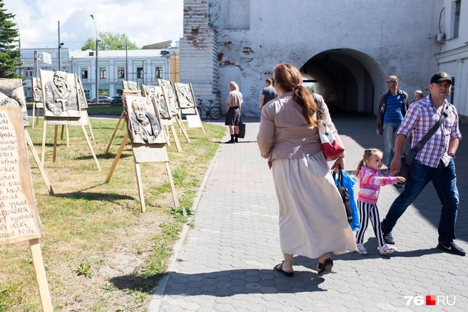 Люди останавливались, разглядывали  | Источник: Александра Савельева