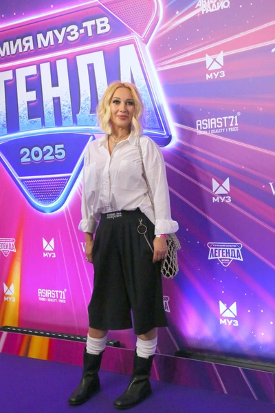 Лера Кудрявцева | www.starhit.ru