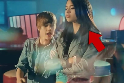 Помните Jasmine V из клипа «Baby» Джастина Бибера?