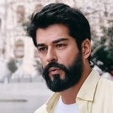 <p>Бурак Озчивит</p>