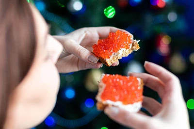 Как выбрать качественную красную икру к празднику