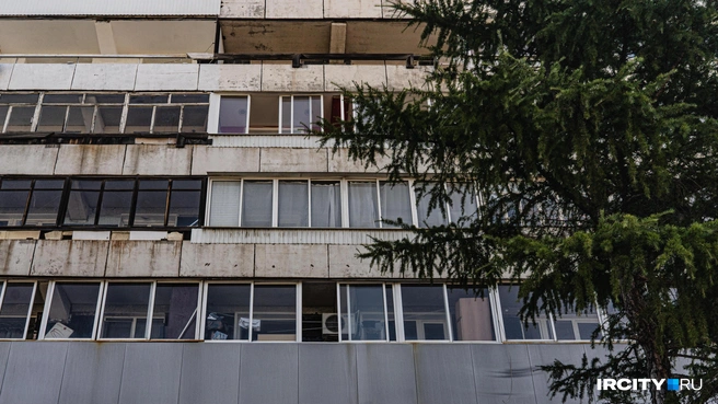 Между балконами какое-то время не было перегородок | Источник: Кирилл Фалеев / «ИрСити»