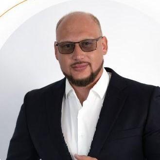 <p>Дмитрий Грибанов,</p>