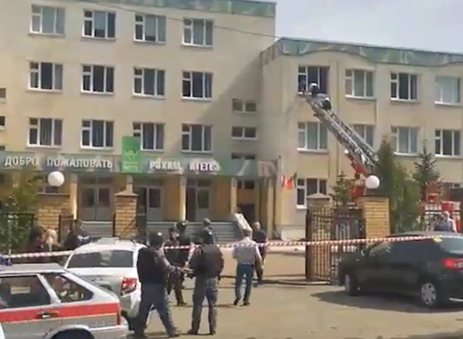 После трагедии в Казани Любимов поручил усилить меры безопасности в рязанских школах | ya62.ru