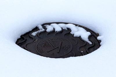 В Липецке с начала года восстановлено 46 крышек люков