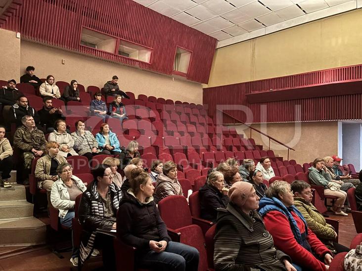 «Опознать тяжело»: погибших при пожаре в заводе пиротехники не смогут сразу похоронить — видео