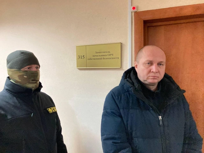 Следователи также проводят мероприятия по бывшему месту службы Максима Блинникова. | Источник: читатель 74.RU