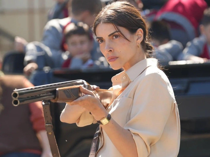 Источник: Кадр из сериала «Это море переполнится»