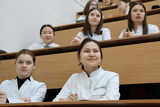 Кроме учебной практики, в академии регулярно проходят олимпиады и конкурсы, где студенты оттачивают навыки | Источник: ЧГМА