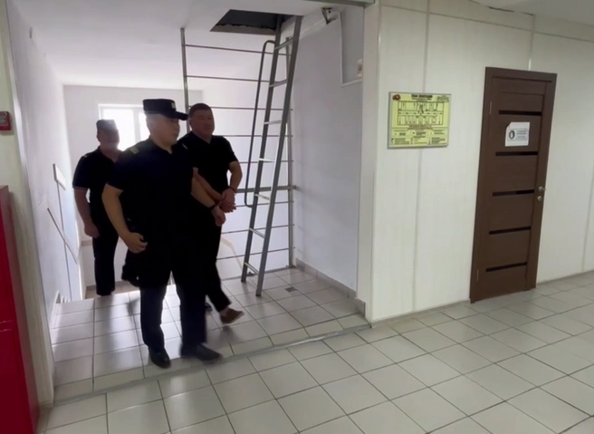 Центральный районный суд Оренбурга отправил в СИЗО начальника ИК-1 УФСИН России по Оренбургской области Нуржигита Бикбау | Источник: прокуратура Оренбургской области