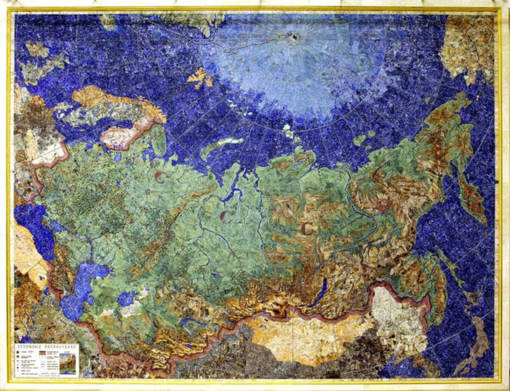 Лазуритовые реки и алмазные берега: история самой дорогой карты СССР