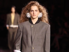 Новая муза Chanel и самая красивая модель Абхазии: 35 фото Адицы Берзения