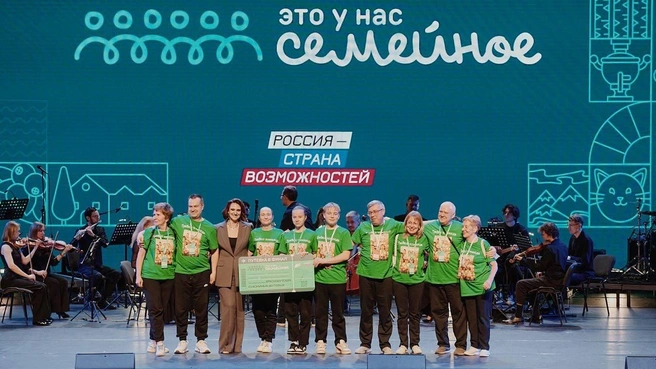Семьи региона показали свои навыки в спортивных, интеллектуальных и творческих заданиях | Источник: пресс-служба правительства Челябинской области