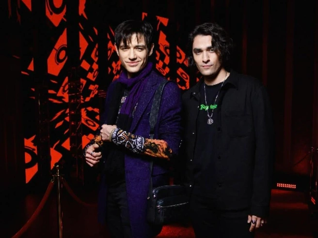 Несмотря на внешнее сходство, братья совсем не похожи друг на друга | Источник: alexandersheps.ru / Instagram.com (экстремистская организация, деятельность запрещена на территории РФ)