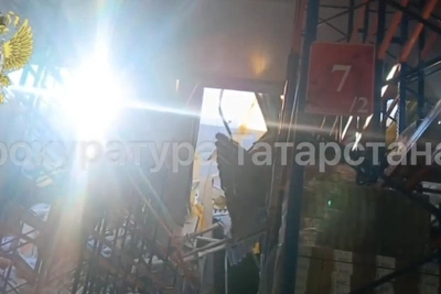 Снеговая нагрузка обрушила крышу в распредцентре «Магнит»