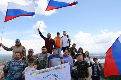 Ветераны СВО с протезами покорили гору Сугомак