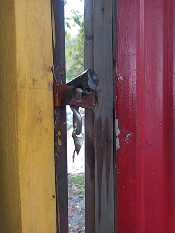 Навесные замки оказались вскрыты | Источник: Том Сойер Фест Самара / Vk.com