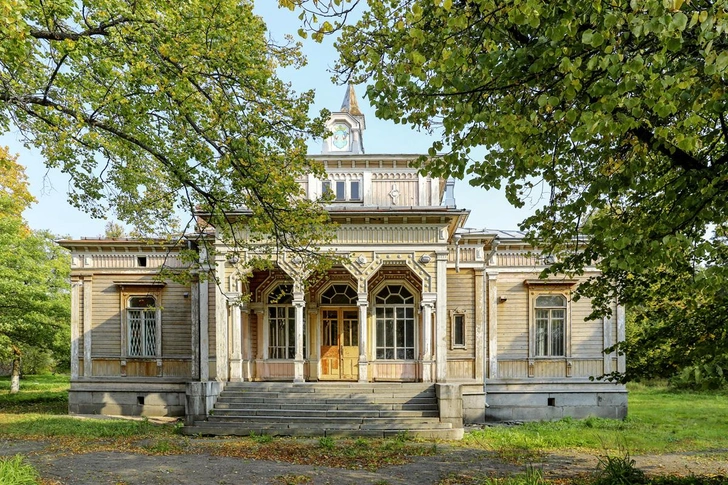 Здание городской ратуши. Сооружена в 1885 году архитектором Ф. А. Сьостромом | Источник: Мария Белоковыльская / CC BY 2.0