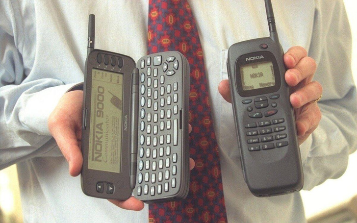 Телефоны из поздних 90-х, о которых все мечтали