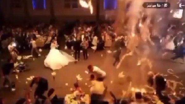 Это был последний танец: жених и невеста оказались среди сотни погибших на свадьбе в Ираке