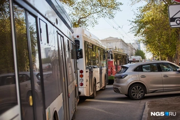 Пробки в центре города | Источник: Александр Ощепков / NGS.RU