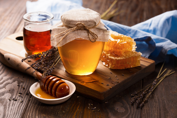Медовый спас: польза и вред меда, калорийность