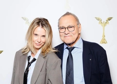 Юлия Высоцкая о дочке Маше, лежащей в коме 12 лет: «Жизнь как может идти — идет. Мы будем бороться до конца»