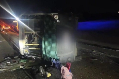 Crash near Krasnoyarsk kills four teens and FSIN employee