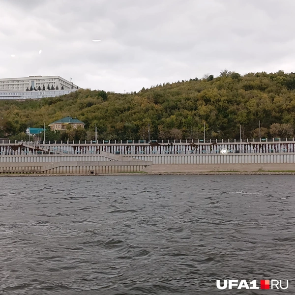 Правая часть берега | Источник: Дилара Лотфуллина/ UFA1.RU