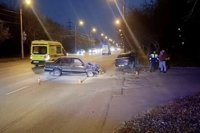 Под Челябинском столкнулись две «Лады»: пятеро травмированы
