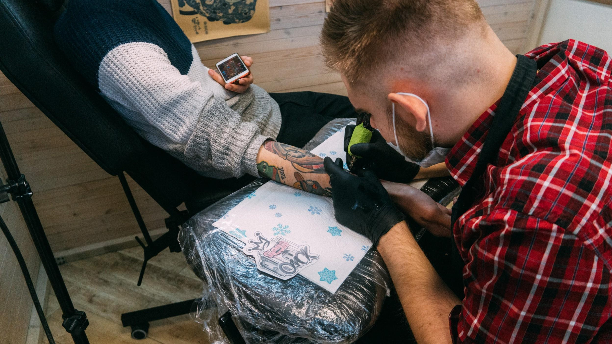 «Человек с травмами — это человек с историей, он интересен»: как вышло, что на мне нет ни одной татуировки