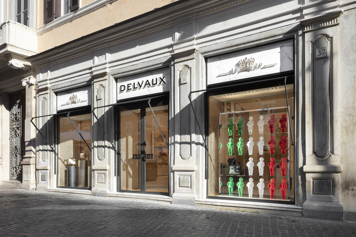 Delvaux opens its first boutique in Rome (фото 10)